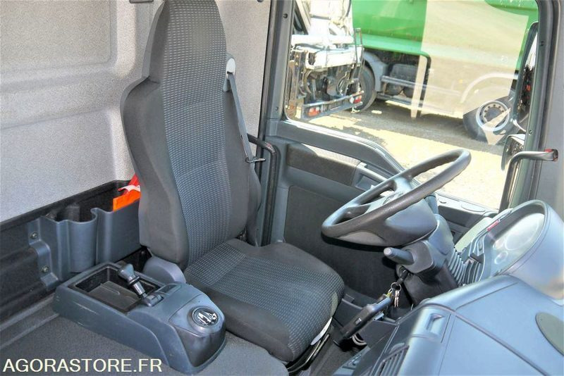 MAN TGL 7.150 ANNEE 2011- 7.5T - 385 000 KMS - Box truck: picture 5 MAN TGL 7.150 ANNEE 2011- 7.5T - 385 000 KMS - Box truck: picture 5