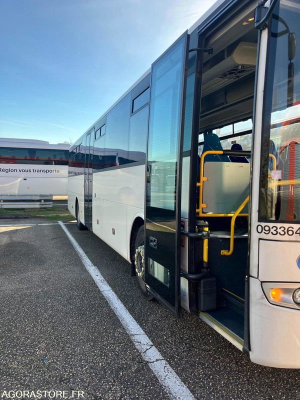 MERCEDES INTOURO 12,98m N°093364 - School bus: picture 2 MERCEDES INTOURO 12,98m N°093364 - School bus: picture 2