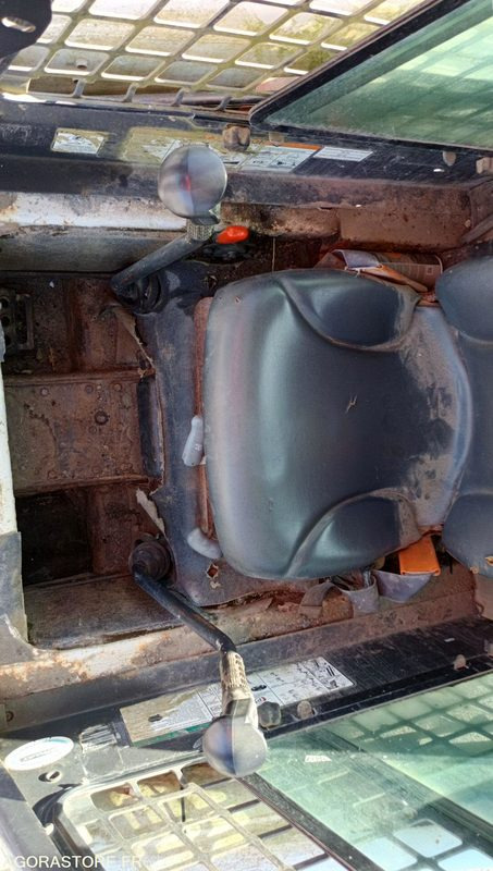 Loader MINI CHARGEUR BOBCAT S130 - 2012 - 4758H: picture 8