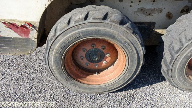 Loader MINI CHARGEUR BOBCAT S130 - 2012 - 4758H: picture 12