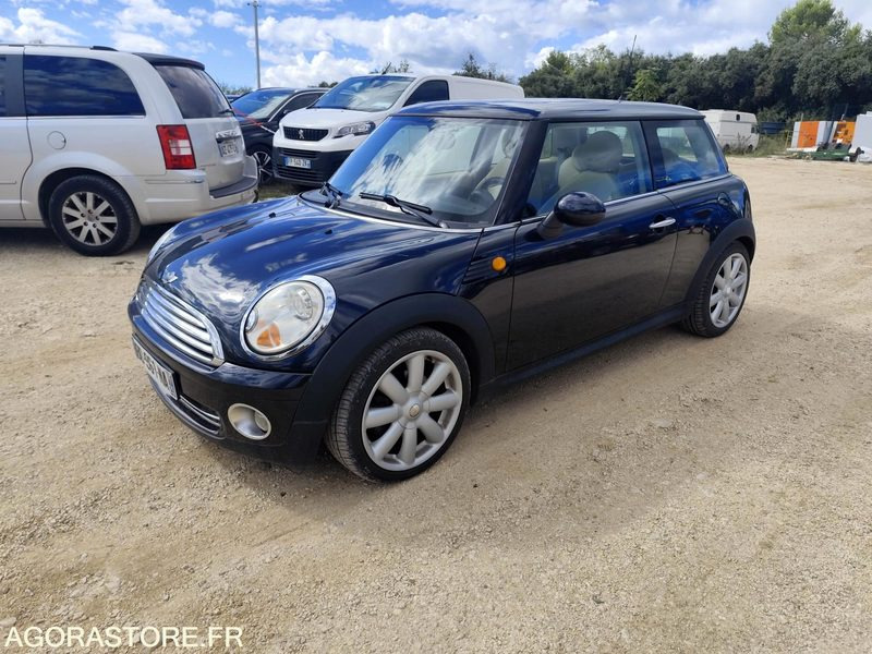 MINI COOPER 1.6 16V 120ch - 2006 - 173500KMS - Car: picture 1 MINI COOPER 1.6 16V 120ch - 2006 - 173500KMS - Car: picture 1