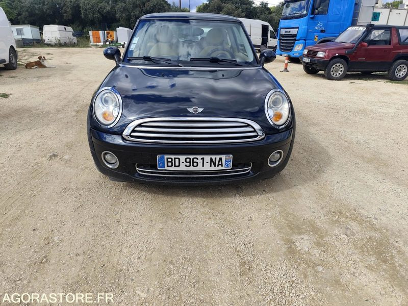 MINI COOPER 1.6 16V 120ch - 2006 - 173500KMS - Car: picture 2 MINI COOPER 1.6 16V 120ch - 2006 - 173500KMS - Car: picture 2