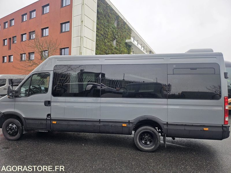MINIBUS IVECO DAILY 16 PLACES 2010 - 140000 - 2010 - Minibus, Passenger van: picture 2 MINIBUS IVECO DAILY 16 PLACES 2010 - 140000 - 2010 - Minibus, Passenger van: picture 2