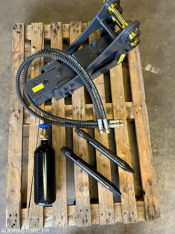 Marteaux hydraulique BRH pour mini pelle 800/1200 kg. - Excavator: picture 4 Marteaux hydraulique BRH pour mini pelle 800/1200 kg. - Excavator: picture 4