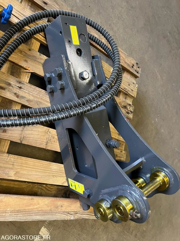 Marteaux hydraulique BRH pour mini pelle 800/1200 kg. - Excavator: picture 1 Marteaux hydraulique BRH pour mini pelle 800/1200 kg. - Excavator: picture 1