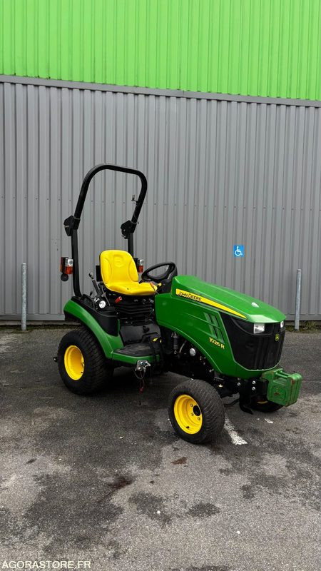 Micro tracteur John deere 1026R 1162H - Farm tractor: picture 4 Micro tracteur John deere 1026R 1162H - Farm tractor: picture 4