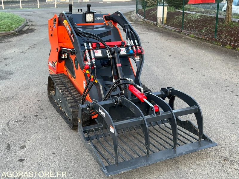 Mini chargeur porte outils BOLEO 25cv SV25H - Loader: picture 3 Mini chargeur porte outils BOLEO 25cv SV25H - Loader: picture 3