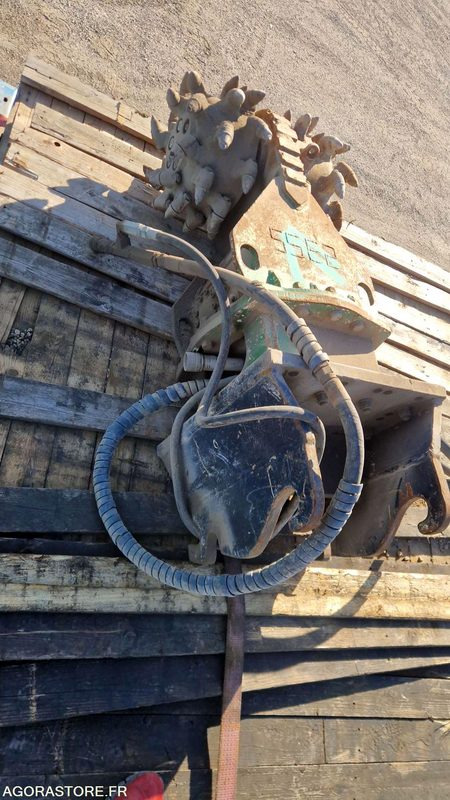 Fraise pour pelle 20t - Municipal/ Special vehicle: picture 2 Fraise pour pelle 20t - Municipal/ Special vehicle: picture 2