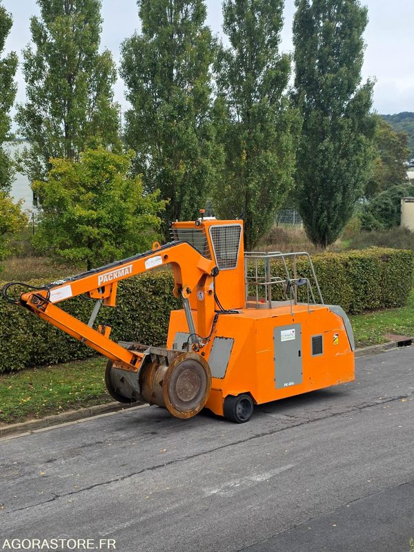 Compacteur à déchets - Municipal/ Special vehicle: picture 1 Compacteur à déchets - Municipal/ Special vehicle: picture 1