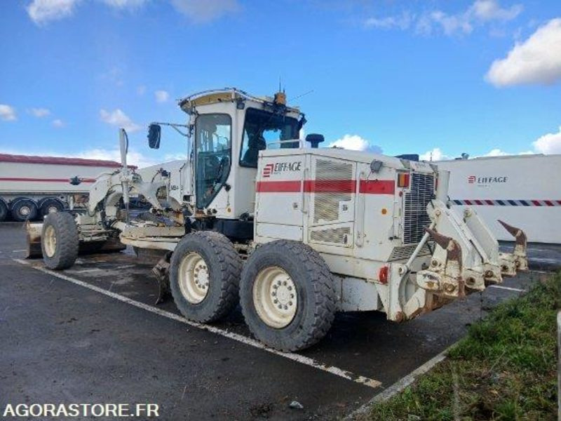 NIVEULEUSE - CATERPILLAR - 120M - 2011 - 12600H - Grader: picture 2 NIVEULEUSE - CATERPILLAR - 120M - 2011 - 12600H - Grader: picture 2
