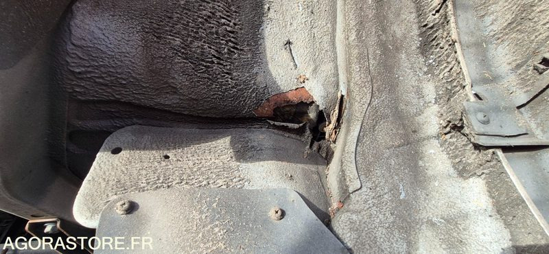 Nissan Cabstar - Tipper van: picture 2 Nissan Cabstar - Tipper van: picture 2