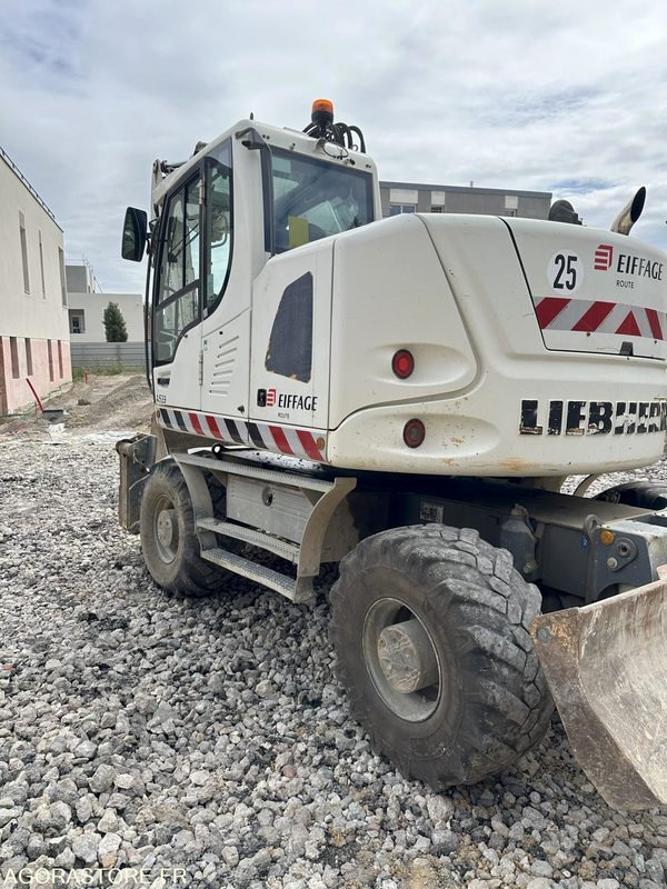PELLE A PNEUS - LIEBHERR A914 - 2013 / 14455 HEURES (MA529) - Excavator: picture 1 PELLE A PNEUS - LIEBHERR A914 - 2013 / 14455 HEURES (MA529) - Excavator: picture 1