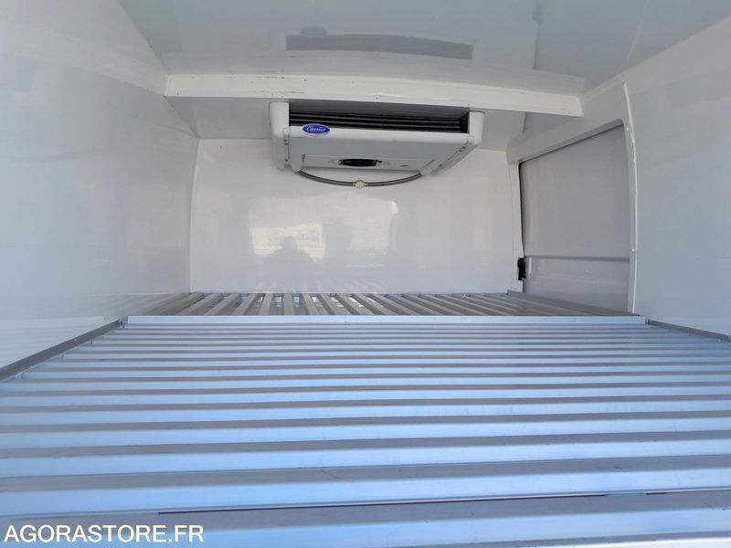PEUGEOT BOXER FRIGORIFIQUE - 2021 - 26748 km - Refrigerated delivery van: picture 5 PEUGEOT BOXER FRIGORIFIQUE - 2021 - 26748 km - Refrigerated delivery van: picture 5