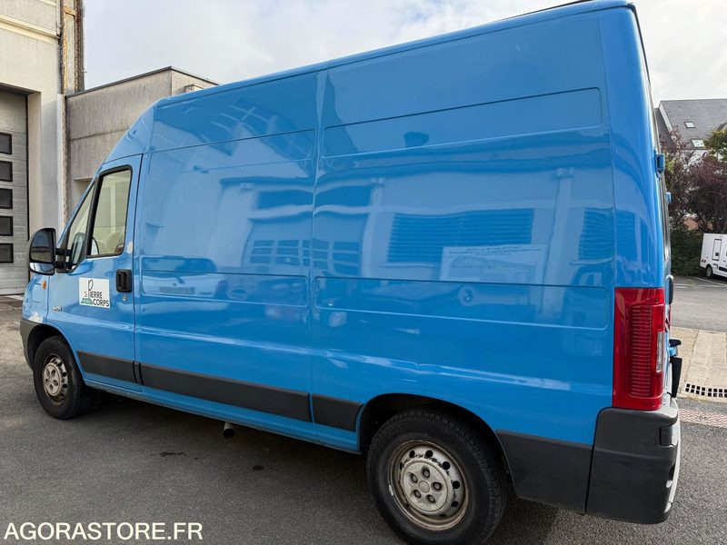 PEUGEOT BOXER L1H2 - Panel van: picture 4 PEUGEOT BOXER L1H2 - Panel van: picture 4