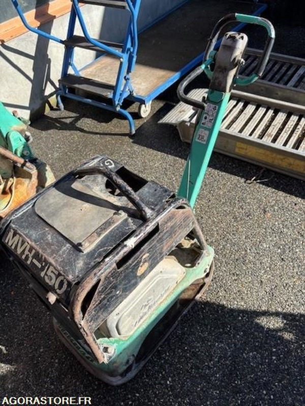 PLAQUE VIBRANTE MIKASA MVH-150D 2007 - Vibratory plate: picture 1 PLAQUE VIBRANTE MIKASA MVH-150D 2007 - Vibratory plate: picture 1