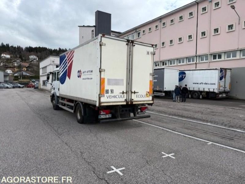 PORTEUR ROUTIER - MAN TGM 250 - Ex Véhicule Ecole - Parc 3804 - Box truck: picture 3 PORTEUR ROUTIER - MAN TGM 250 - Ex Véhicule Ecole - Parc 3804 - Box truck: picture 3