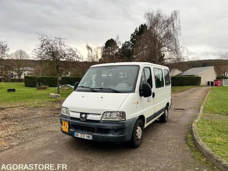 Peugeot Minibus - 2003 - 214934kms - AK372HN - Minibus, Passenger van: picture 1 Peugeot Minibus - 2003 - 214934kms - AK372HN - Minibus, Passenger van: picture 1