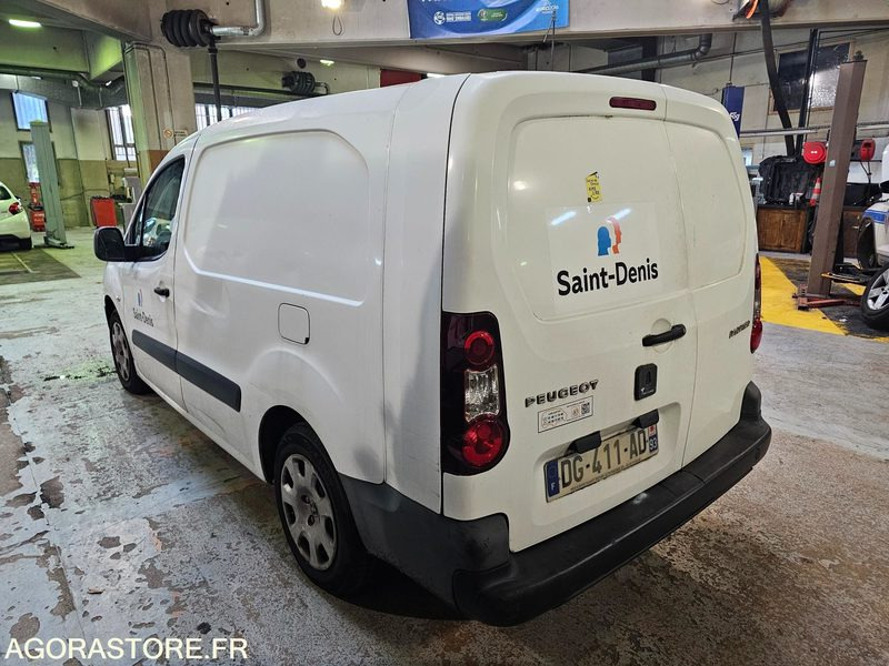 Peugeot Partner - 2014 - 47143kms - DG 411 AD - Small van: picture 4 Peugeot Partner - 2014 - 47143kms - DG 411 AD - Small van: picture 4