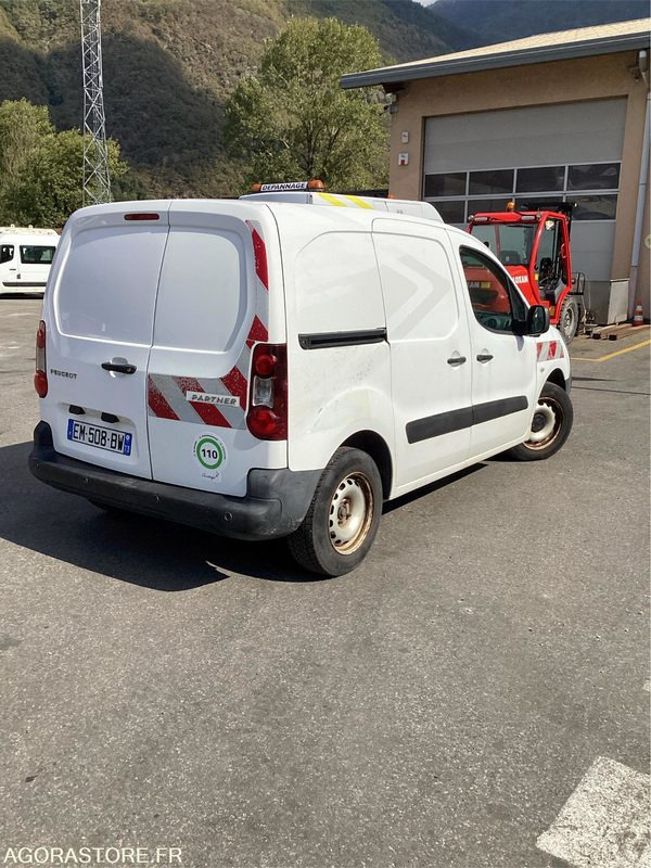 Peugeot Partner - 2017 - 259854kms - (P1006117) - Panel van: picture 2 Peugeot Partner - 2017 - 259854kms - (P1006117) - Panel van: picture 2