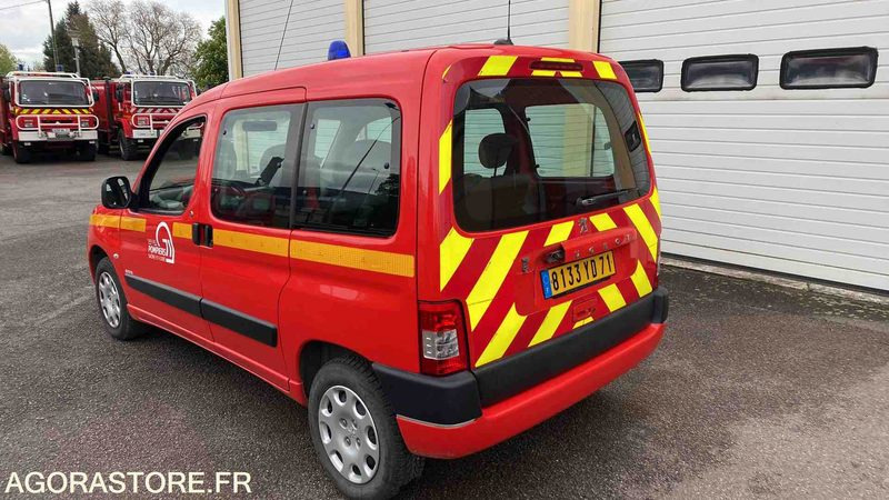 Peugeot - Partner Totem - 2006 - 130773KMS - 8133YD71 - Small van: picture 4 Peugeot - Partner Totem - 2006 - 130773KMS - 8133YD71 - Small van: picture 4