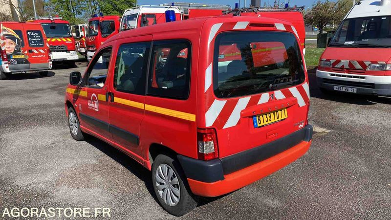Peugeot - Partner Totem - 2006 - 188288KMS - 8139YD71 - Small van: picture 4 Peugeot - Partner Totem - 2006 - 188288KMS - 8139YD71 - Small van: picture 4
