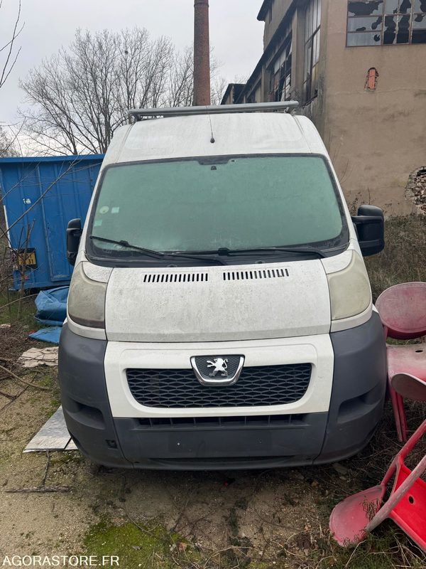 Peugeot boxer 2l2 hdi turbo 2012 panne moteur - Panel van: picture 1 Peugeot boxer 2l2 hdi turbo 2012 panne moteur - Panel van: picture 1