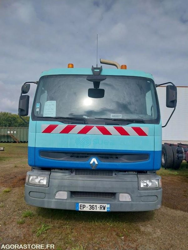 RENAULT 320-19 DCI / 2003 / 401 116 Km - Cab chassis truck: picture 2 RENAULT 320-19 DCI / 2003 / 401 116 Km - Cab chassis truck: picture 2