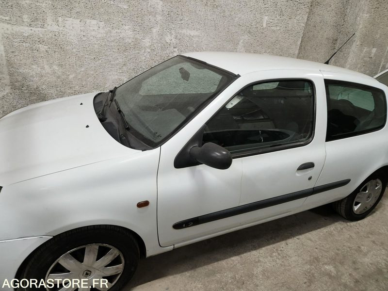 RENAULT CLIO - Car: picture 2 RENAULT CLIO - Car: picture 2
