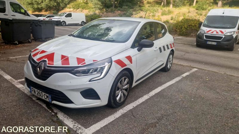 RENAULT CLIO V - 2020 - 128120 KM (FN-260-CM) - Car: picture 2 RENAULT CLIO V - 2020 - 128120 KM (FN-260-CM) - Car: picture 2
