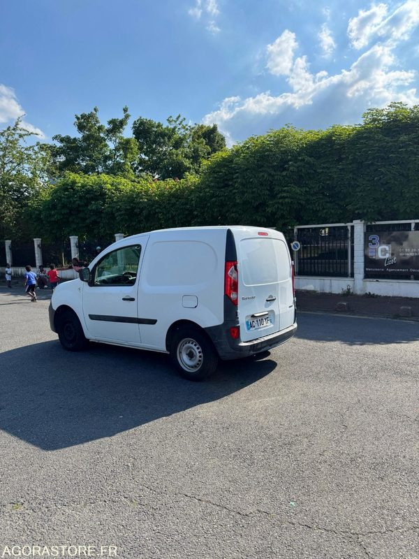 RENAULT KANGOO 1.6 90 ESSENCE - 31 000 KM - 2009 - Small van: picture 2 RENAULT KANGOO 1.6 90 ESSENCE - 31 000 KM - 2009 - Small van: picture 2
