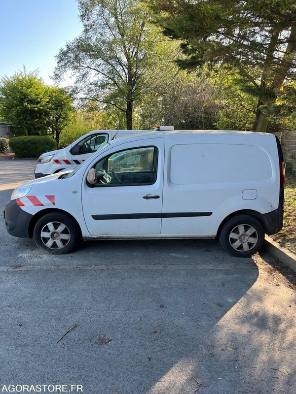 RENAULT KANGOO - 2013 / 383982 KM(CW-749-EJ) (MD233) - Small van: picture 5 RENAULT KANGOO - 2013 / 383982 KM(CW-749-EJ) (MD233) - Small van: picture 5