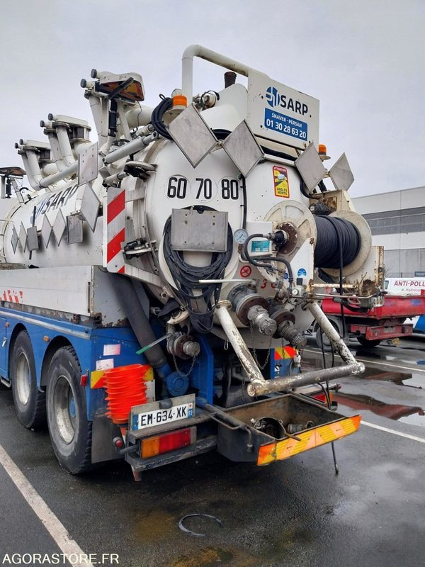 RENAULT KERAX HUWER ADR 2001 515000KM / PB BV EXPORT UNIQUEMENT - Vacuum truck: picture 3 RENAULT KERAX HUWER ADR 2001 515000KM / PB BV EXPORT UNIQUEMENT - Vacuum truck: picture 3