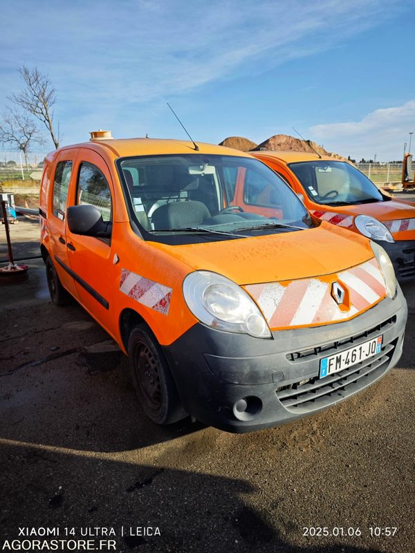 RENAULT Kangoo FM-461-JQ Moteur tournant - Small van: picture 1 RENAULT Kangoo FM-461-JQ Moteur tournant - Small van: picture 1