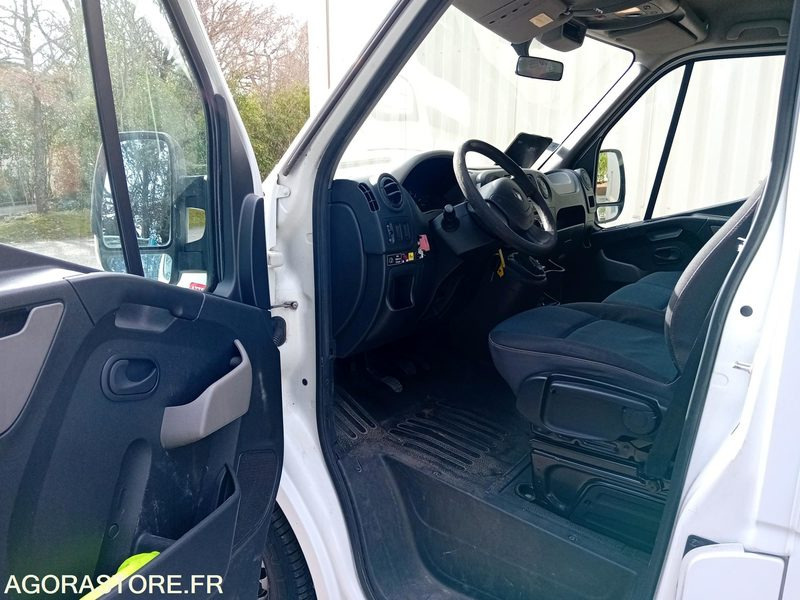 RENAULT MASTER 3 BUS 16 PLACES DCI 125 - 255000kms - 2012 - Minibus, Passenger van: picture 5 RENAULT MASTER 3 BUS 16 PLACES DCI 125 - 255000kms - 2012 - Minibus, Passenger van: picture 5