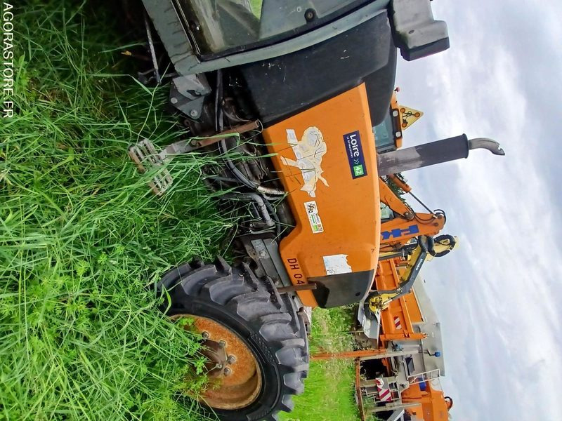 RENAULT TRACTEUR AGRICOLE - 1998 - Farm tractor: picture 3 RENAULT TRACTEUR AGRICOLE - 1998 - Farm tractor: picture 3