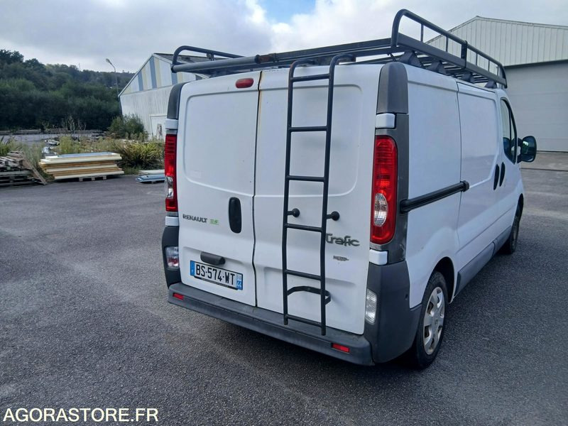 RENAULT TRAFIC - 2011 - 238418 Kms - Panel van: picture 5 RENAULT TRAFIC - 2011 - 238418 Kms - Panel van: picture 5