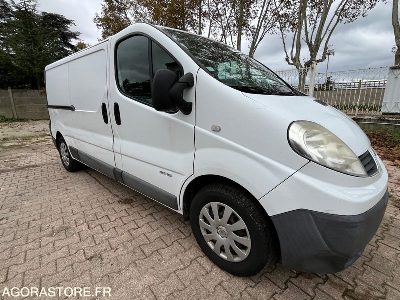 RENAULT TRAFIC L2H1 - 2013 / 202 310 KM - Panel van: picture 3 RENAULT TRAFIC L2H1 - 2013 / 202 310 KM - Panel van: picture 3