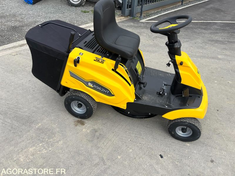 RIDER Tracteur tondeuse ROQUES ET LECOEUR RLR962 NEUF Ramassage arrière - Garden mower: picture 1 RIDER Tracteur tondeuse ROQUES ET LECOEUR RLR962 NEUF Ramassage arrière - Garden mower: picture 1