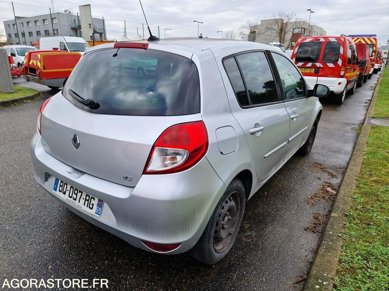 Renault Clio - 2011 - 177124 - BQ097RG - Car: picture 3 Renault Clio - 2011 - 177124 - BQ097RG - Car: picture 3