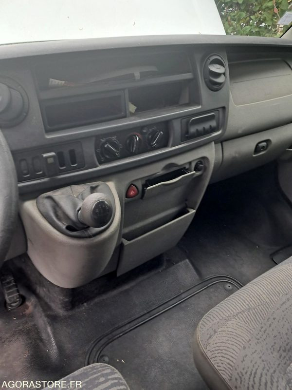 Small van Renault MASTER  6074-ZR-42: picture 9