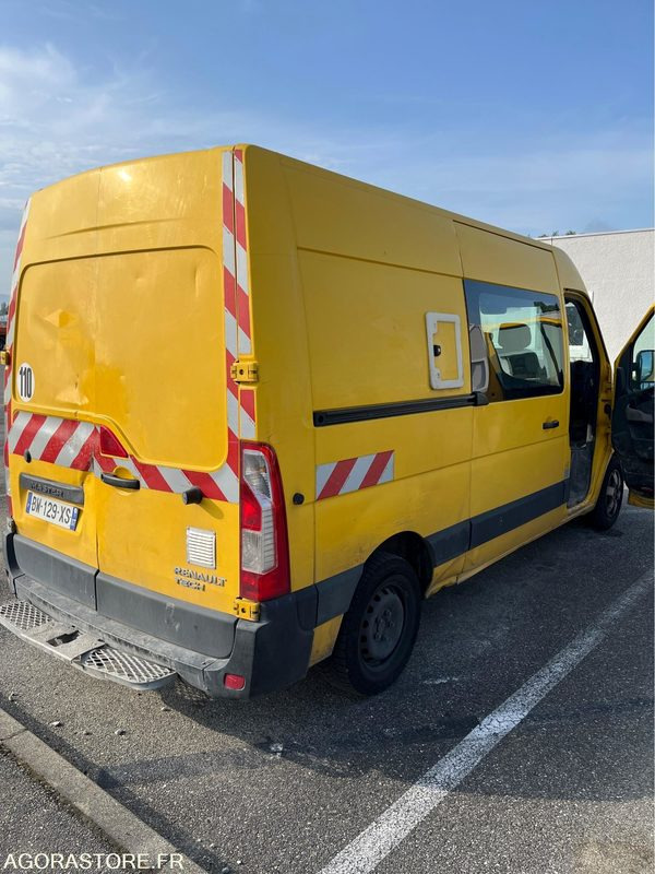 Renault MASTER L2H2 3T5 DCI 125 - 221912 km (P1509173) - Panel van: picture 4 Renault MASTER L2H2 3T5 DCI 125 - 221912 km (P1509173) - Panel van: picture 4