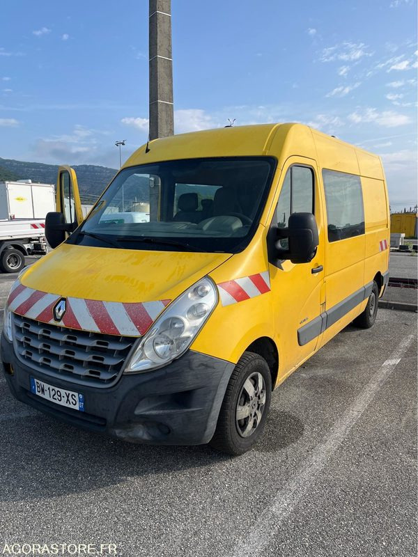 Renault MASTER L2H2 3T5 DCI 125 - 221912 km (P1509173) - Panel van: picture 2 Renault MASTER L2H2 3T5 DCI 125 - 221912 km (P1509173) - Panel van: picture 2
