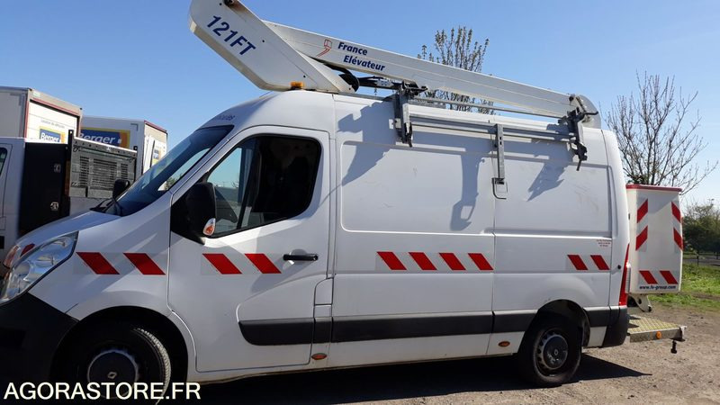 Renault Master 130.35 FG L2H2 NACELLE - 2019 - 115200 km - Panel van: picture 1 Renault Master 130.35 FG L2H2 NACELLE - 2019 - 115200 km - Panel van: picture 1