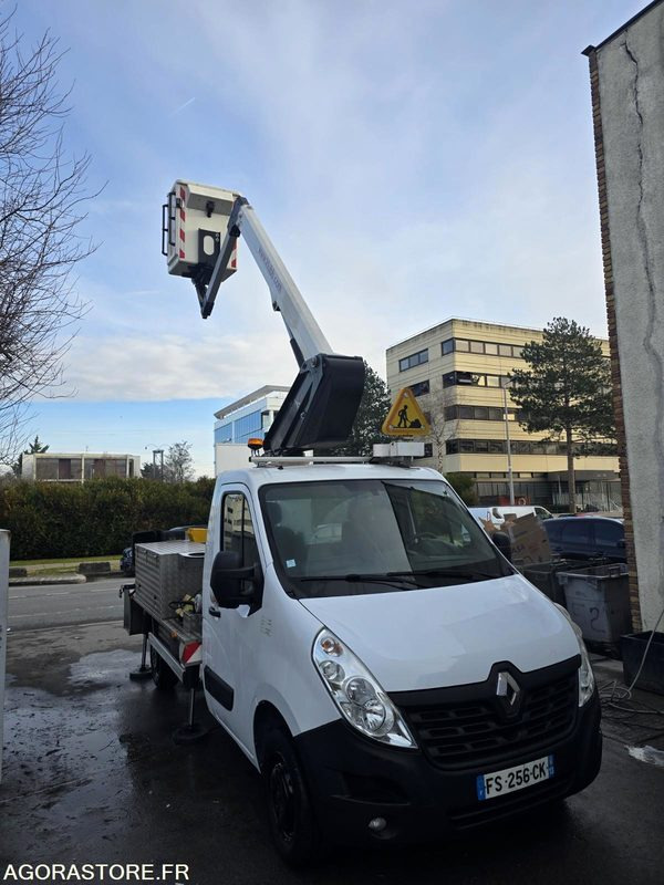 Renault Master - 2020 - Nacelle Klubb K26 - Small van: picture 2 Renault Master - 2020 - Nacelle Klubb K26 - Small van: picture 2