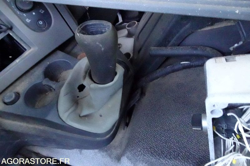 Car Renault Midlum 220 DXI: picture 26 Car Renault Midlum 220 DXI: picture 26