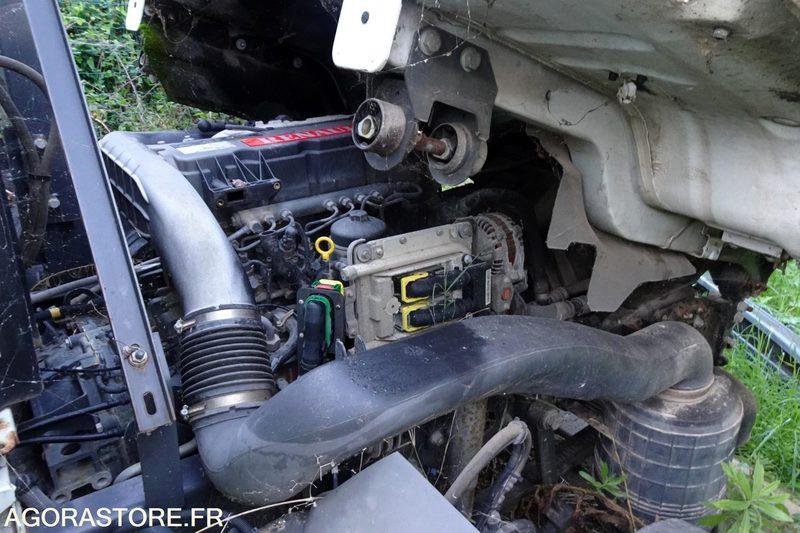 Car Renault Midlum 220 DXI: picture 9 Car Renault Midlum 220 DXI: picture 9