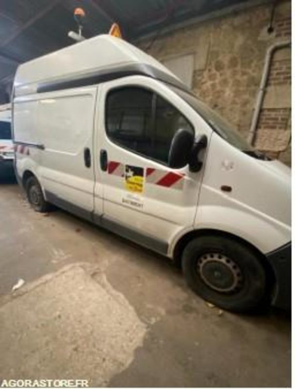 Renault Trafic - 92373kms - 2008 - 4425ZC76 - Panel van: picture 4 Renault Trafic - 92373kms - 2008 - 4425ZC76 - Panel van: picture 4