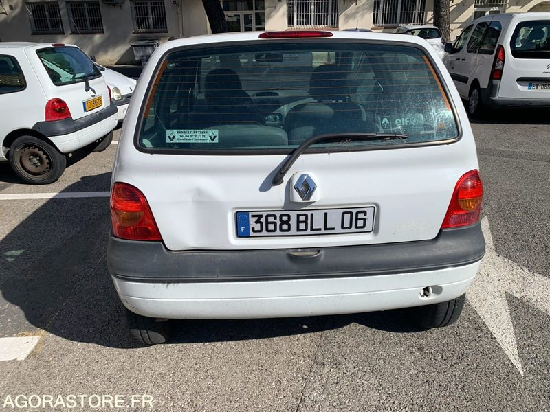 Car Renault Twingo - 2005 - 149 462 kms - 368 BLL 06: picture 6
