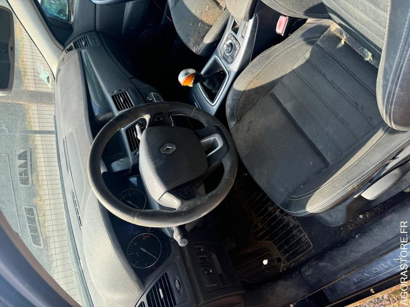 Renault laguna 3 Break 1.5 dci 110 cv - Car: picture 5 Renault laguna 3 Break 1.5 dci 110 cv - Car: picture 5