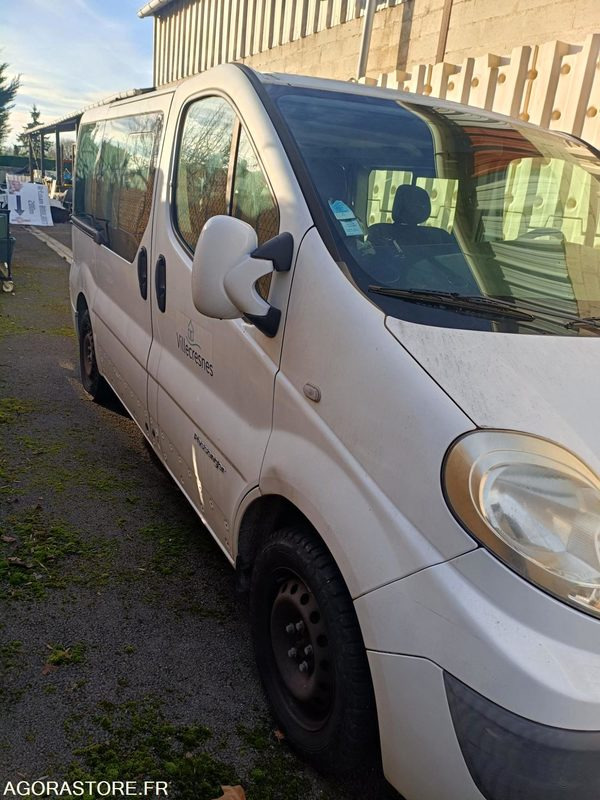 Renault trafic 2.0 DCI 90 mini bus 9 places diesel - Minibus, Passenger van: picture 1 Renault trafic 2.0 DCI 90 mini bus 9 places diesel - Minibus, Passenger van: picture 1